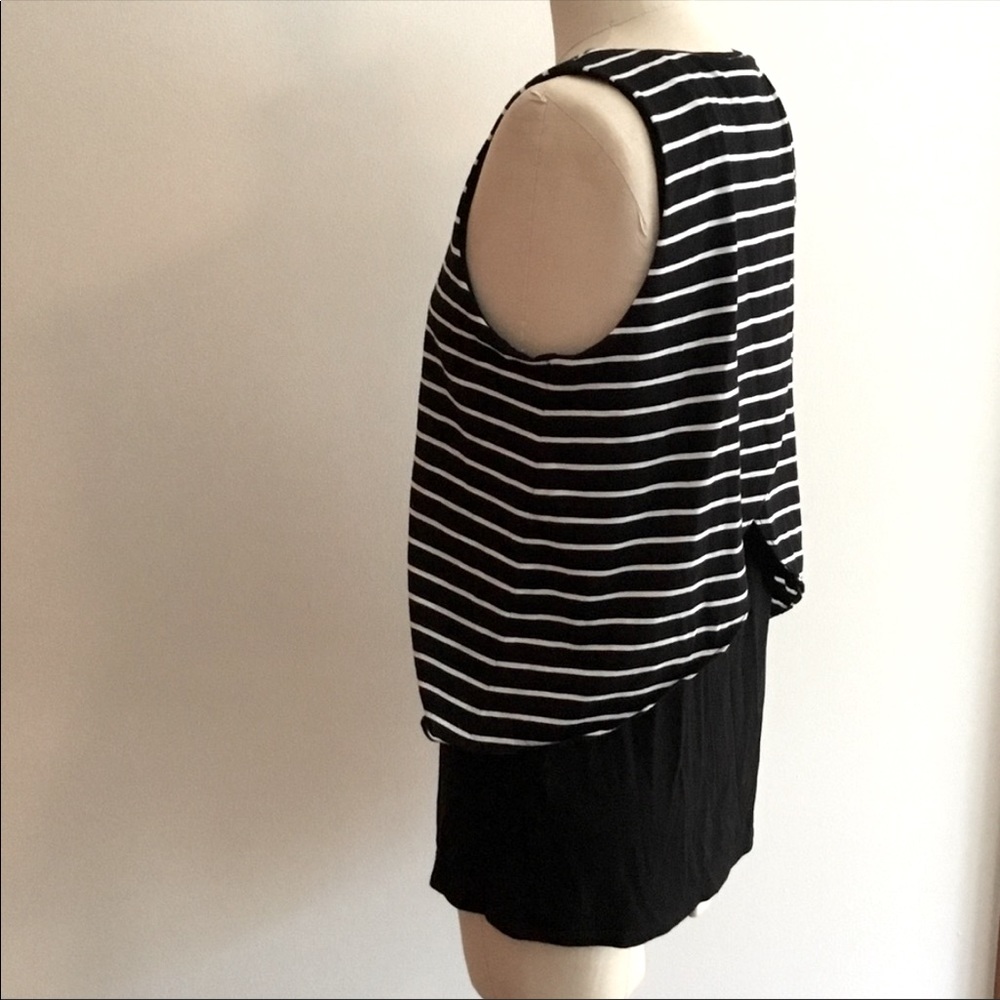 ๐ธ3/$25 WHBM V-neck Layered Black and White Striped High Lo Tank Top, Size S - Picture 11 of 15